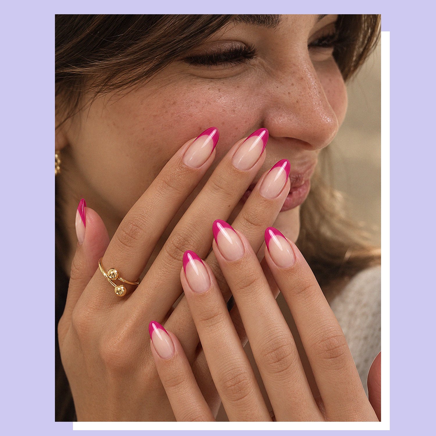 Rose Sérén pink French nails
